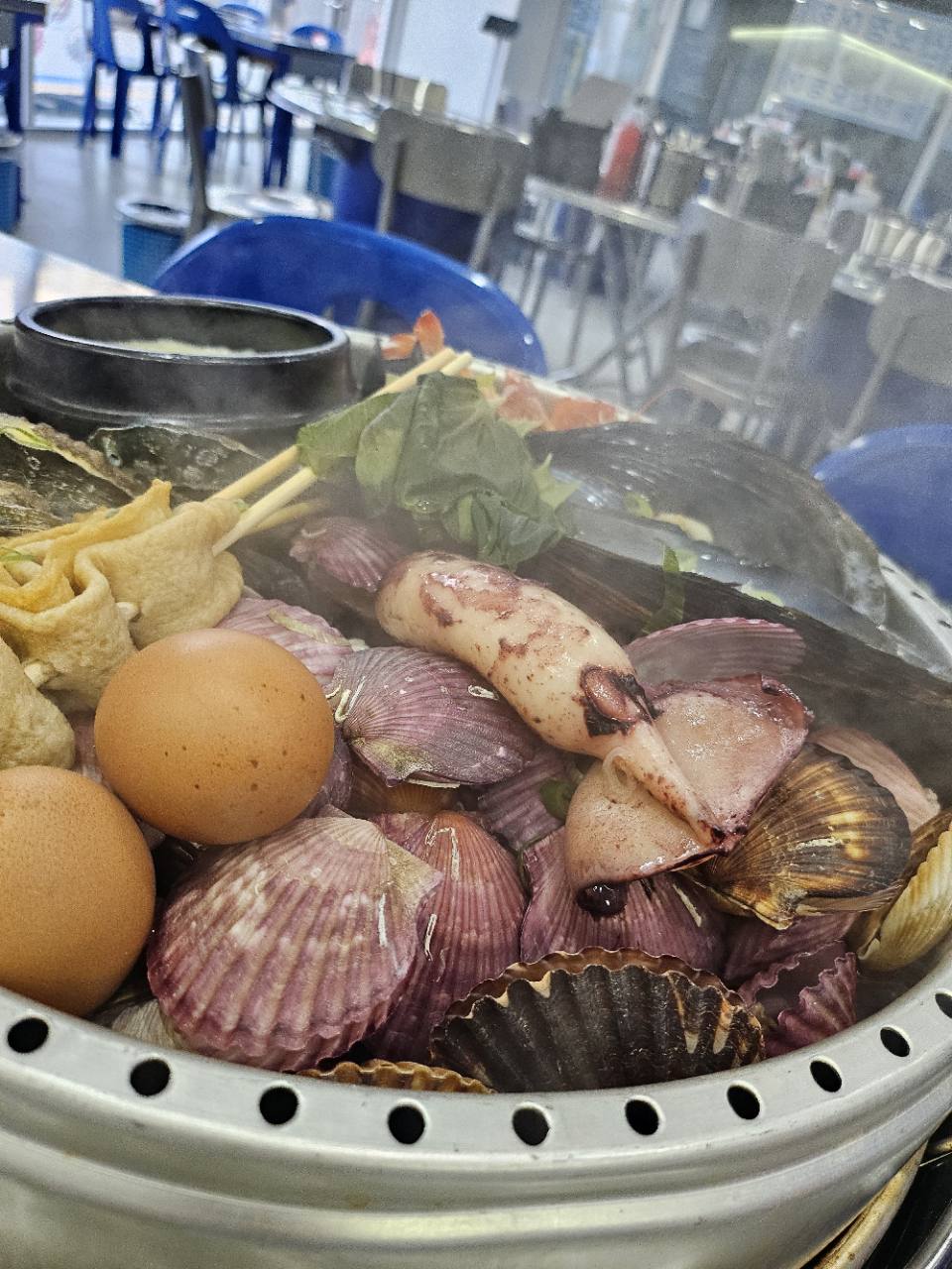 고래아저씨 수원역점 조개전골에 국내산 홍가리비가 들어간 실제 구성